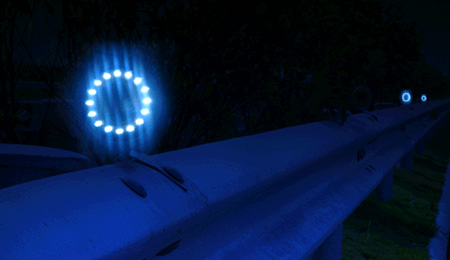 Solar cat eye road studs