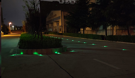 solar road stud marker