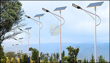 The Advantages of Solar Street Lights in Road Lighting