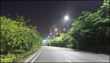 Solar street light