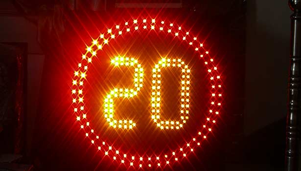 Solar-Speed-Limit-Signs