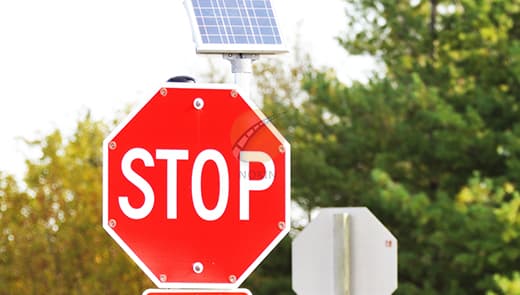 importance-of-solar-traffic-signs-for-road-safety