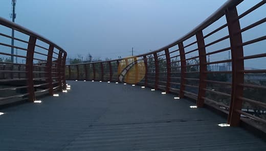 pathway-solar-road-studs