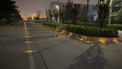 solar-road-studs-visibility