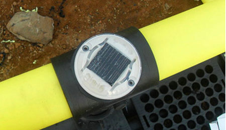 solar cats eyes road studs