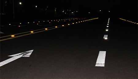 reflective road studs