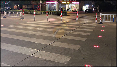 Intelligent-pedestrian-crosswalk-system