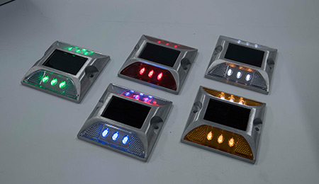 solar road stud marker