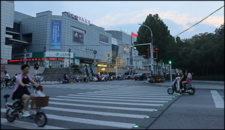 In-Road-Warning-Light-Systems