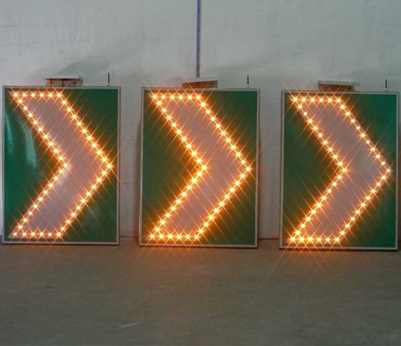 solar powered led signs_3