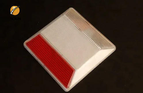 white Plastic road pavement markers manufacturer