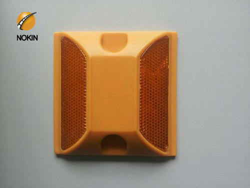 yellow Plastic road pavement markers manufacturer