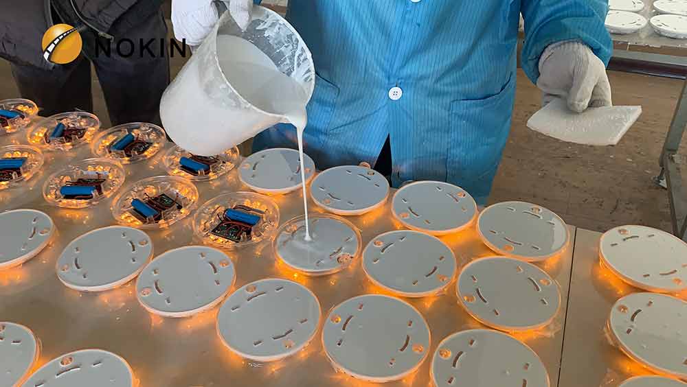 Plastic Solar Deck Light For Expressway