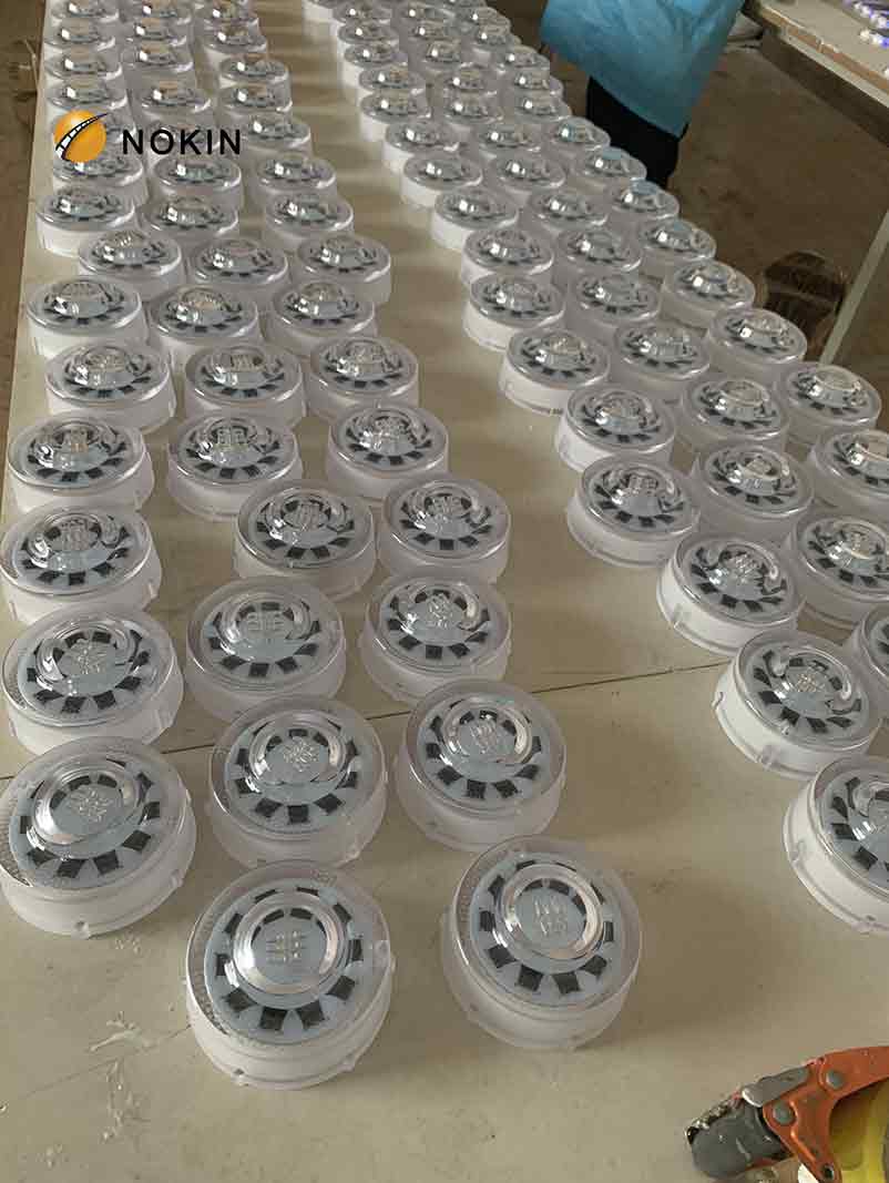 embedded solar road stud manufacturer