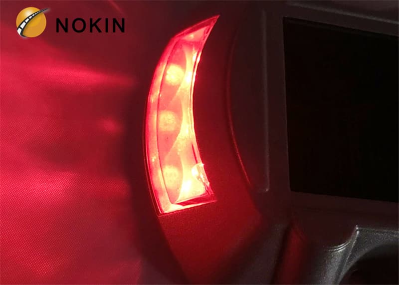 Solar panel powered cat eyes highway light waterproof