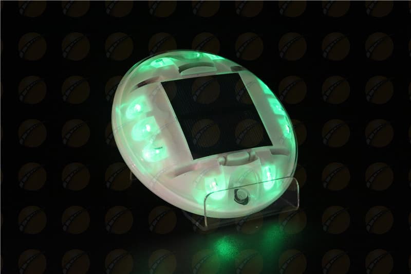 Green Solar Stud Supplier