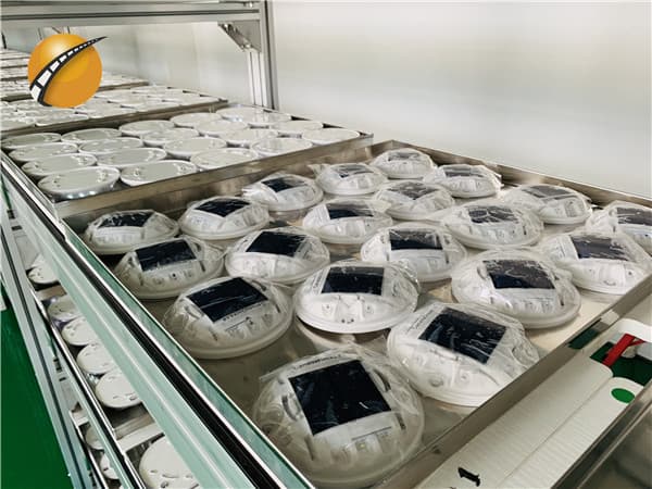 ABS Led Road Stud In UAE