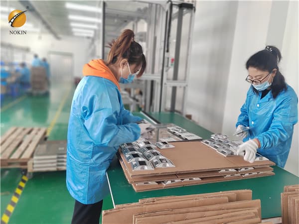 Blue Road Stud Light Manufacturer