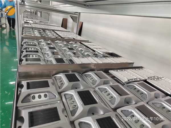 Blue Solar Road Stud Manufacturer