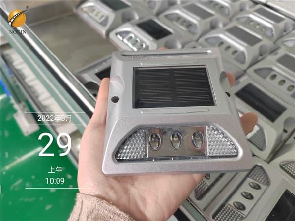 Single Side Solar Stud Manufacturer