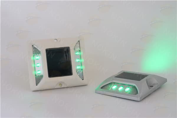 Solar Road Stud Marker with Reflectors