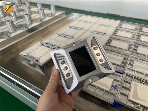 White Solar Stud For Sale