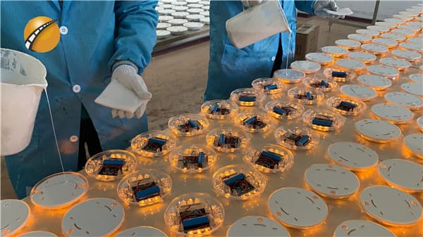 led solar road stud for landscape