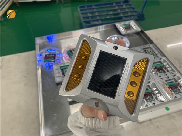 2022 Solar Road Stud For Parking Lot Company