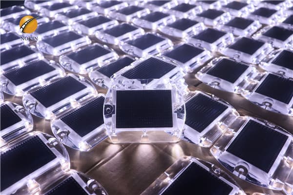 Plastic Road Stud Marker For Road Safety