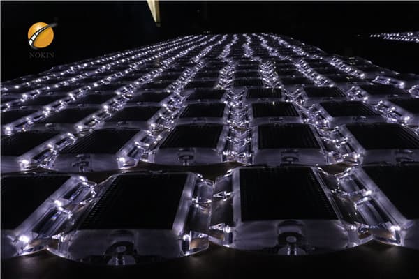 Plastic Solar Road Stud For Car Park