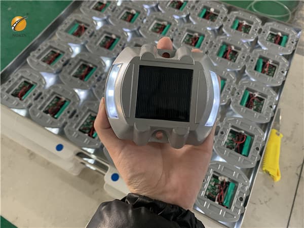 Blinking Solar Stud Wholesale
