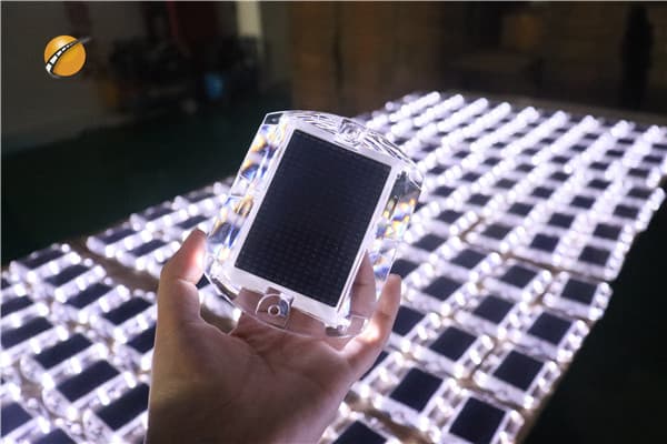 White Solar Stud Manufacturer