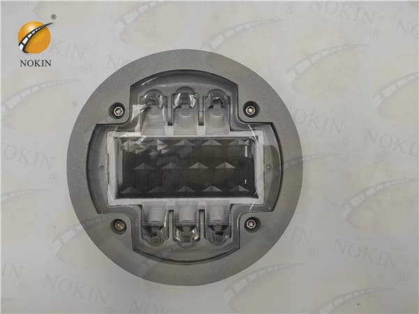 Bi-Directional Pavement Levelled Stud Color White