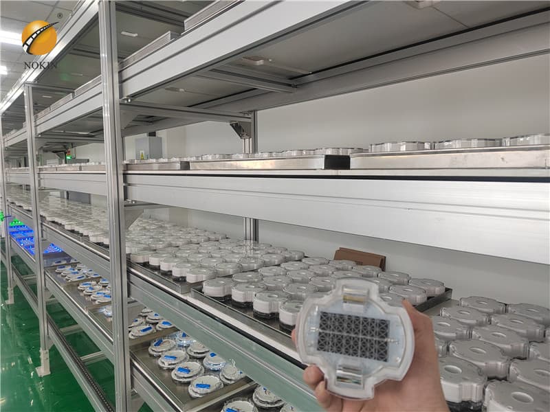 Internally Illuminated Solar Pavement Levelled Marker Color Yellow