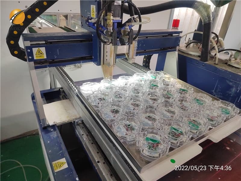 Internally Illuminated Solar Pavement Levelled Marker Color Yellow