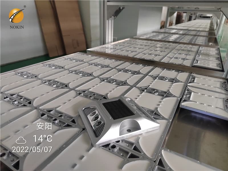 Motorway Solar Stud Wholesale