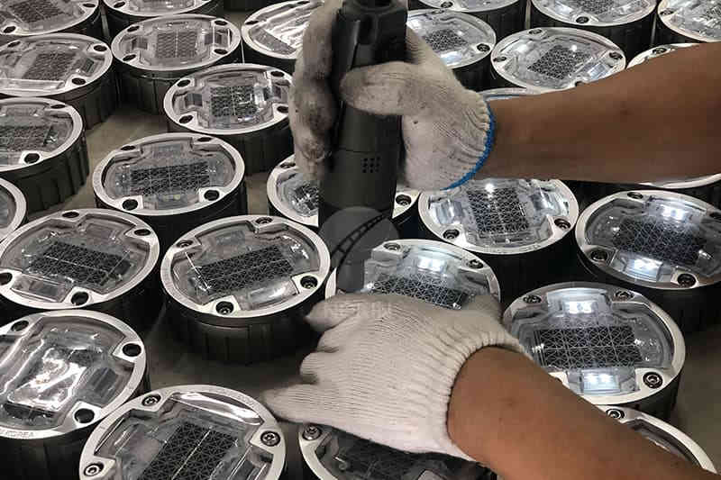 road marker for path heavy duty solar