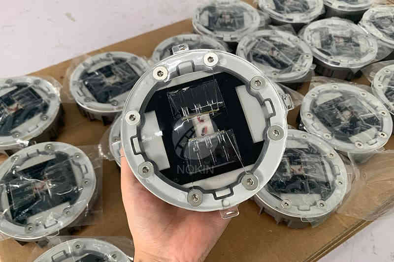 solar cat eyes for truck safety led