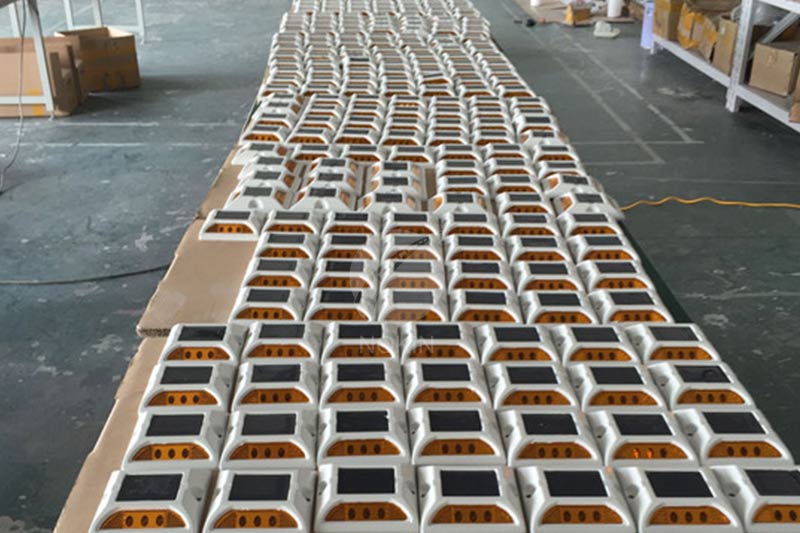 solar road marker for Pedestrian Crossing Installation solar powered