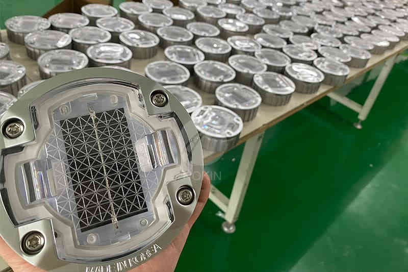 road marker for path heavy duty solar