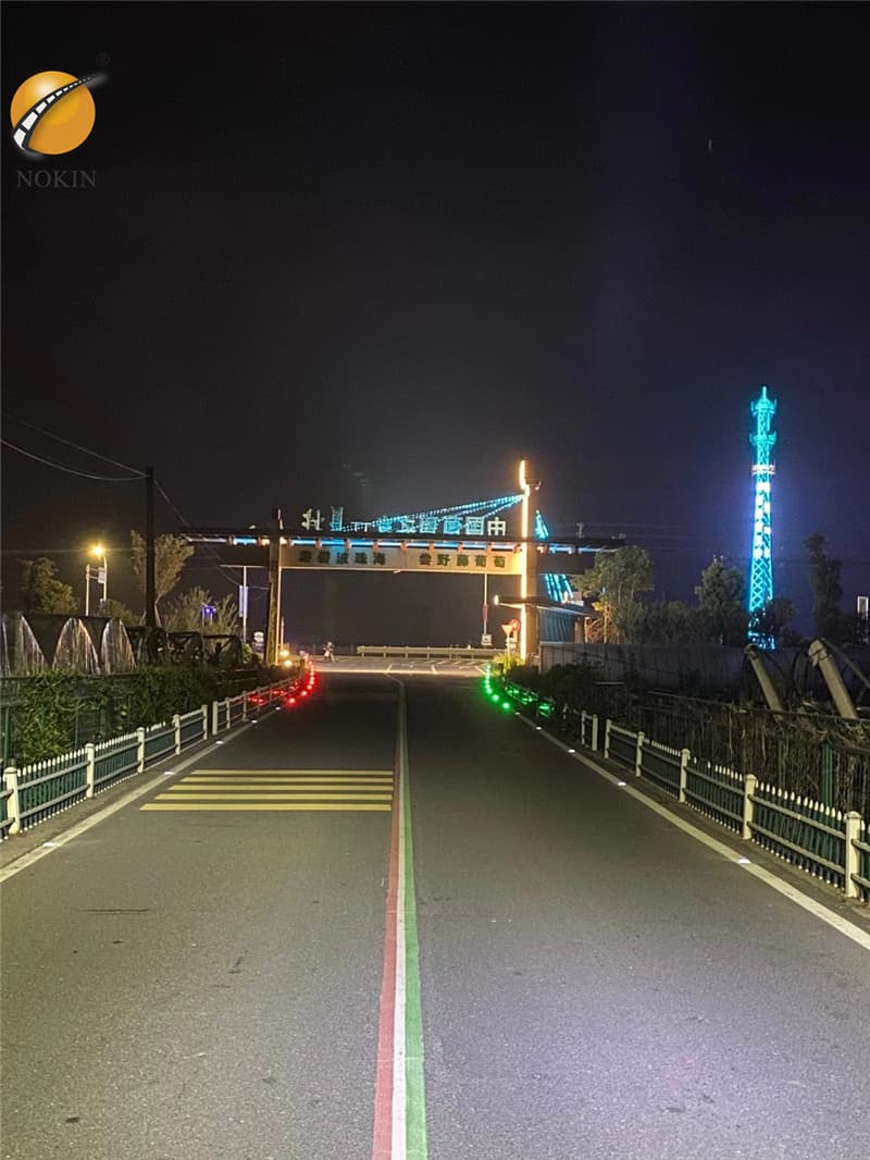 Round Solar Road Stud For Road Safety