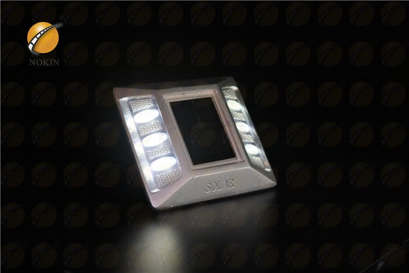 White Solar Road Stud For Road Safety