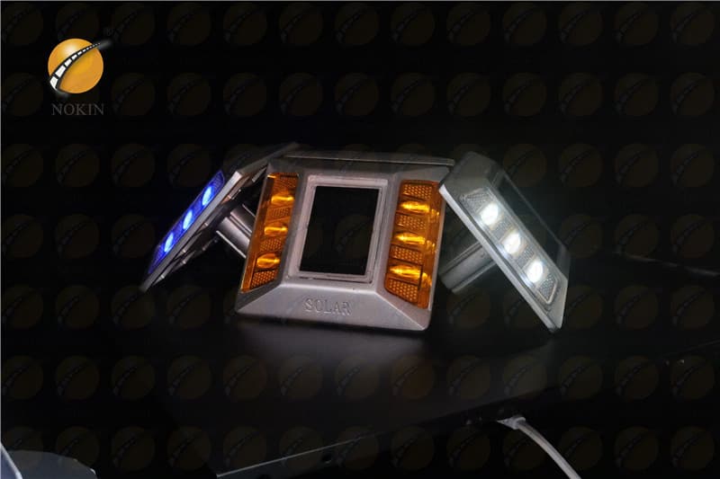 White Solar Road Stud For Road Safety