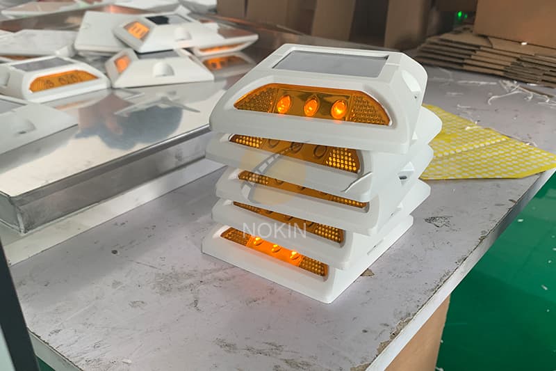 cat eyes for Pedestrian Crossing IP68 reflective