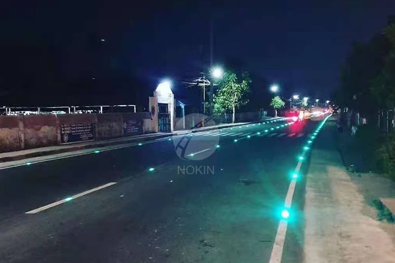 road stud for path heavy duty light