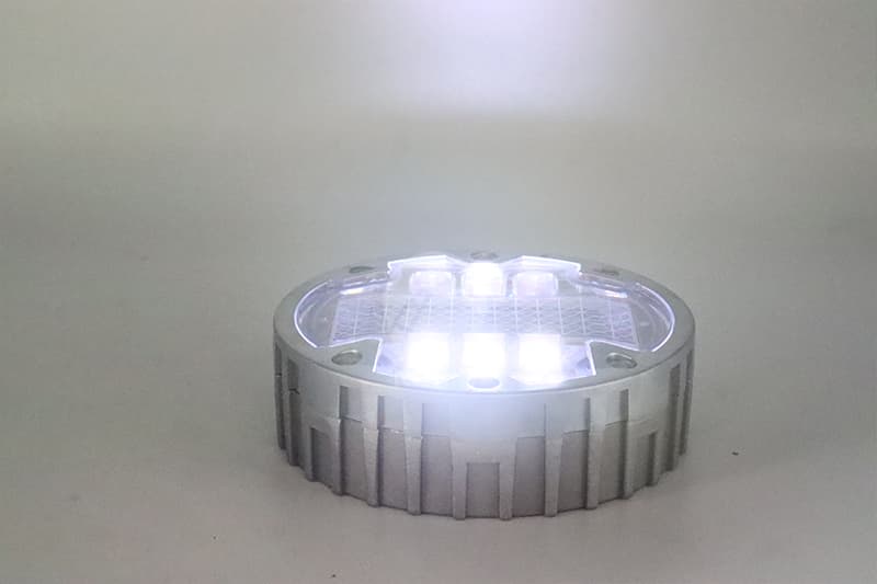 led cat eyes for path safety