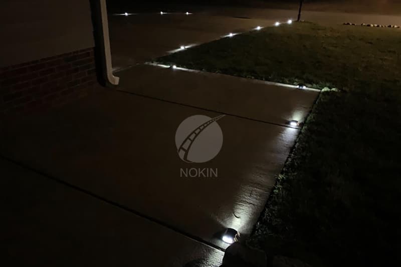 Ultra-thin reflective cat eye for crosswalk