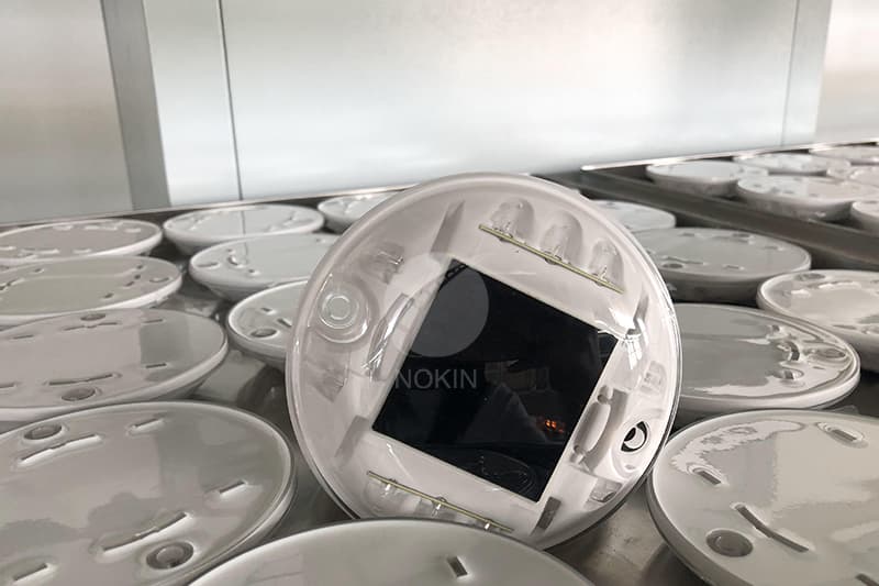 solar powered road marker for Pedestrian safety