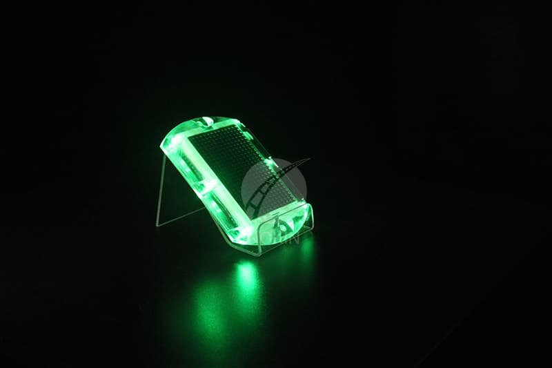 solar cat eyes light for walkway Installation