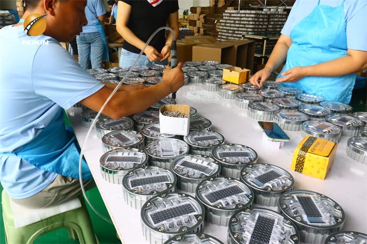 Heavy Load Capacity Solar Road Studs